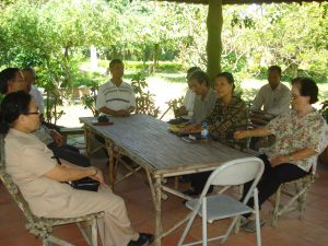 Chia sẻ nhóm sau khi cầu nguyện riêng