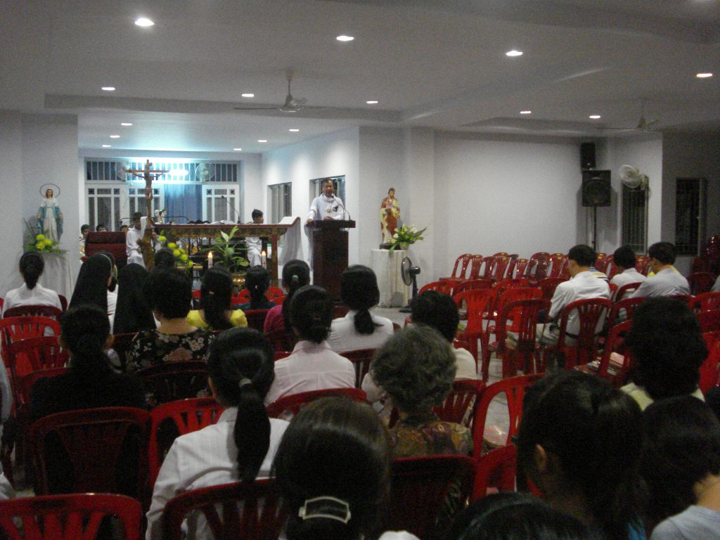 DSC04415 Thánh lễ Tạ ơn kỷ niệm 13 năm Linh muc Cha Phê-rô Trần Văn Nhân