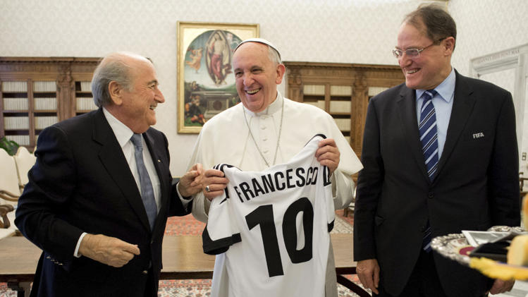 pope-and-FIFA.jpg (749×421)