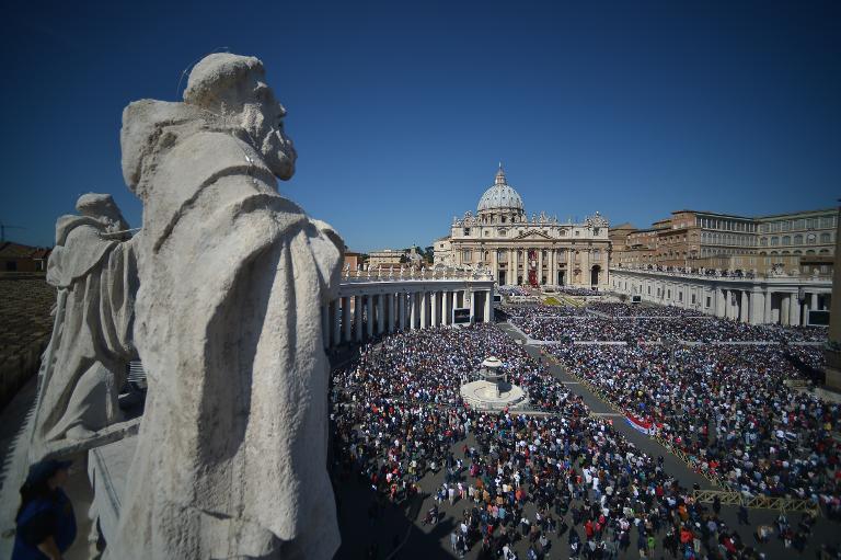 Vatican-20Apr2014-4