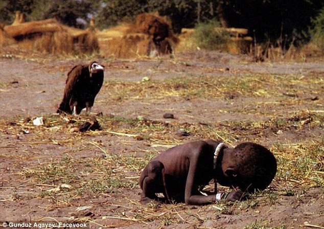 2E0AD13D00000578-3300571-Perspective_Gunduz_re_imagines_Kevin_Carter_s_Pulitzer_Prize_win-m-41_1446496926544