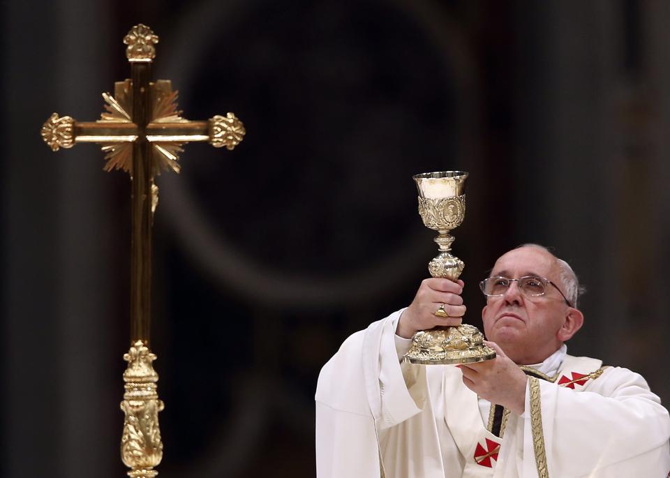 PopeFrancis-EasterVigil2014-12
