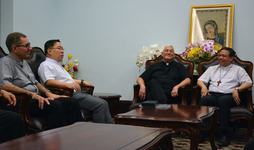 Fr. General meets with bishops of Saigon Archdiocese, visit the first ...